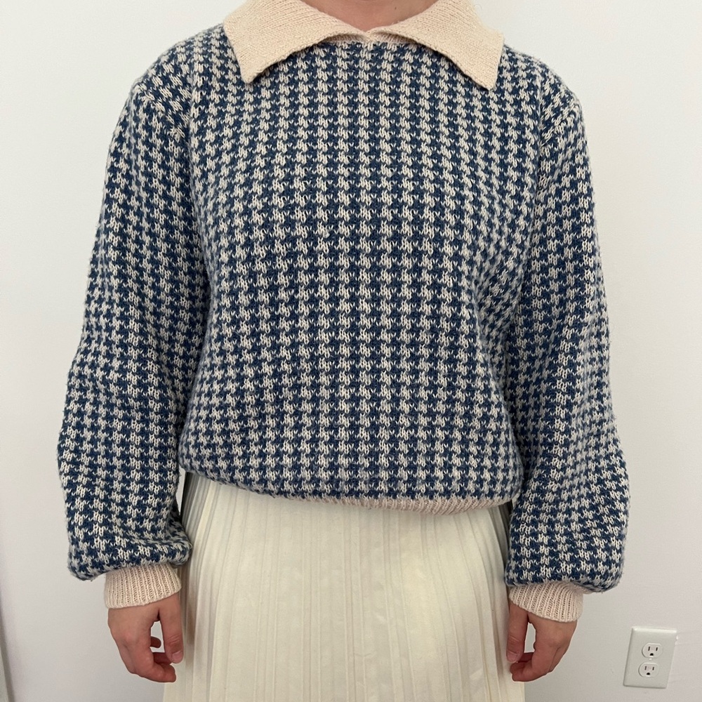 Blue and off white sweater top